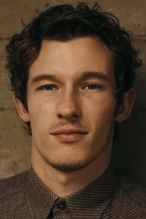 pessoa Callum Turner