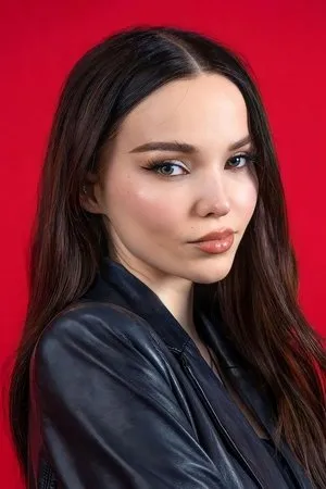 pessoa Dove Cameron