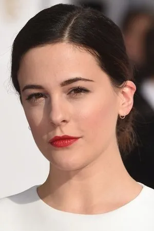 pessoa Phoebe Fox