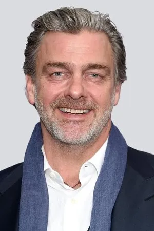 pessoa Ray Stevenson