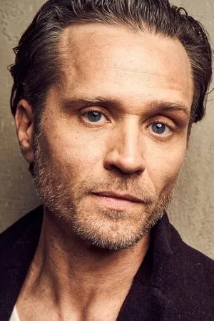 pessoa Seamus Dever