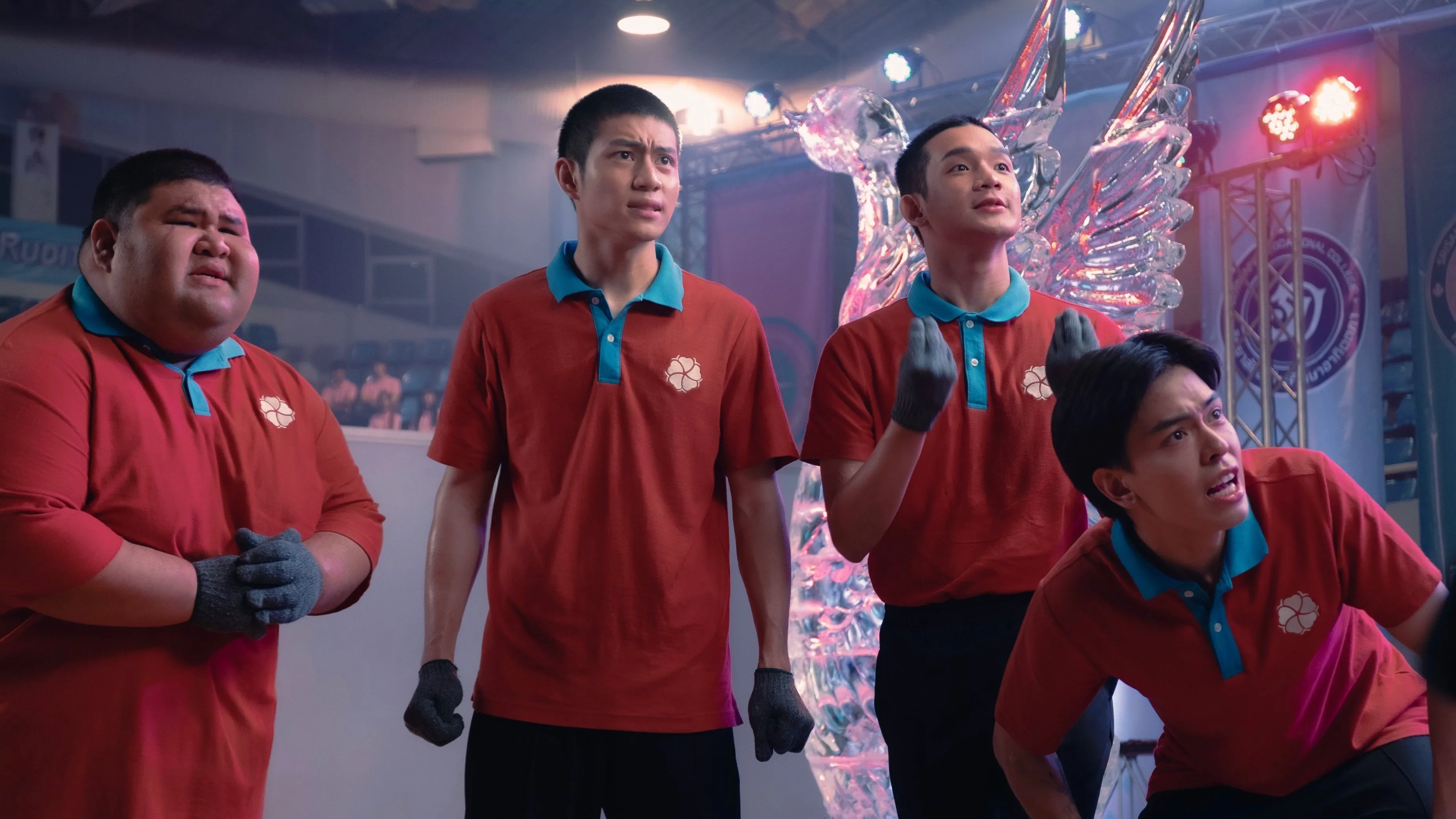 Background Frozen Hot Boys