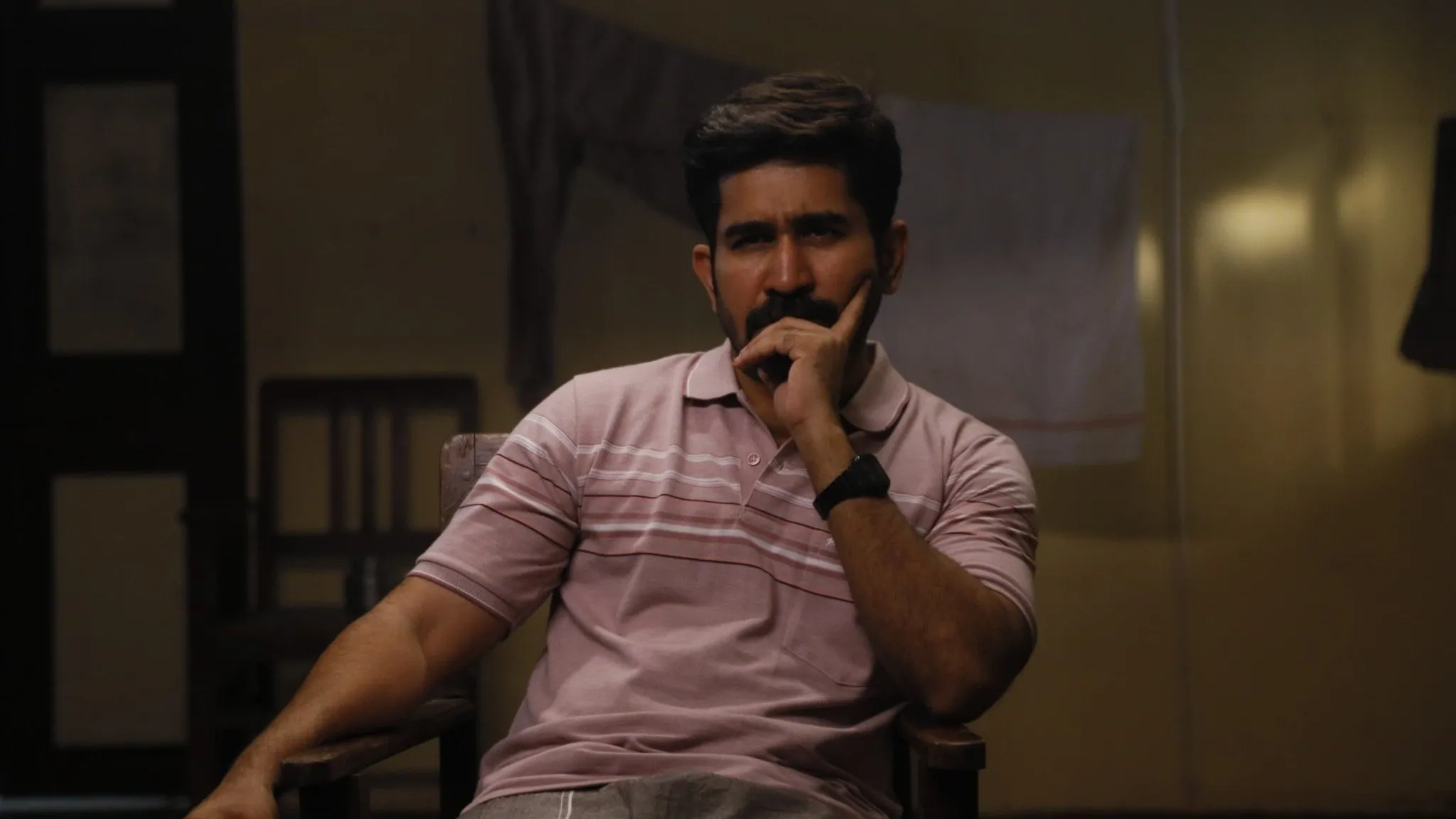 Filme Shakthi Thirumagan Imagem Do Filme Shakthi Thirumagan