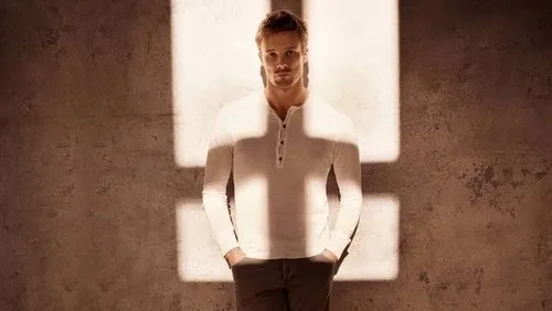 Background Damien