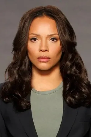 pessoa Carmen Ejogo