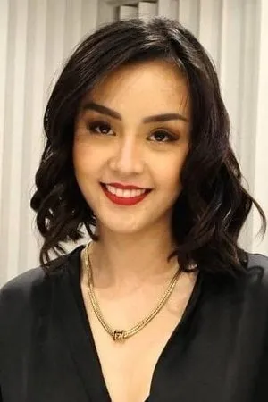 pessoa Jenn Rosa