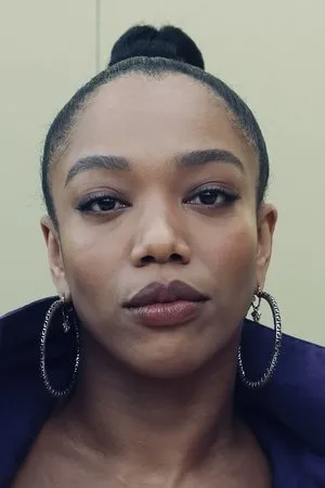pessoa Naomi Ackie
