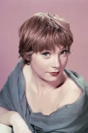 pessoa Shirley MacLaine