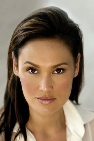 pessoa Tia Carrere
