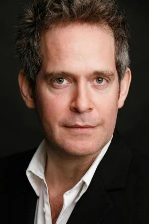 pessoa Tom Hollander