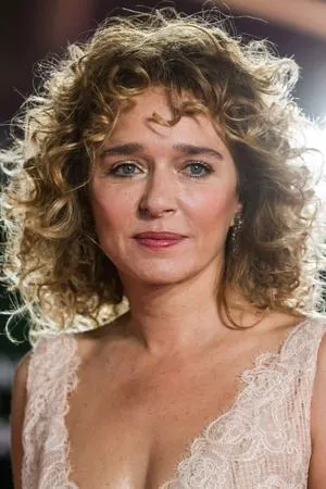 pessoa Valeria Golino